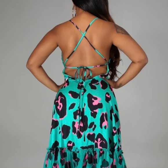 🌸 ANIMAL PRINT DRESS MAXI LONG RUFFLE BOTTOM LEOPARD SLEEVELESS V NECK FLARE - Picture 2 of 4